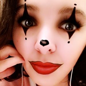 Meet your Posher, Sabrina